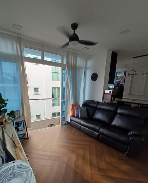 Prestige Residence, 52 Lorong G Telok Kurau, East Coast / Marine Parade, 3 Bedrooms, 1,000 sqft, Apartment For Rent, by Carrie Leow, 500251809 - Living Room - PropertyGuru.com.sg