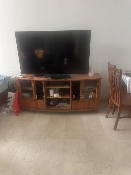 Oleander Towers, 913 Lorong 1 Toa Payoh, Balestier / Toa Payoh, 2 Bedrooms, 861 sqft, Apartment For Rent, by Jean Soh, 500251827 - Living Room - PropertyGuru.com.sg