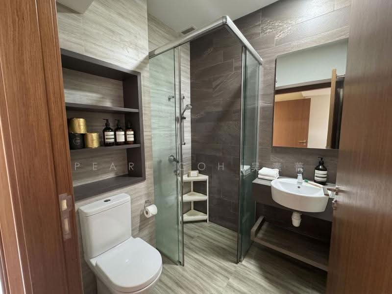 Sunnyvale Residences, 134B Lorong K Telok Kurau, East Coast / Marine Parade, 3 Bedrooms, 936 sqft, Condominium For Sale, by Pearl Goh 吴素菁, 500251831 - Bathroom - PropertyGuru.com.sg