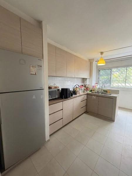 624 Hougang Avenue 8, 624 Hougang Avenue 8, Hougang / Punggol / Sengkang, 3 Bedrooms, 904 sqft, HDB Flat For Sale, by April Tan, 500251837 - Kitchen - PropertyGuru.com.sg