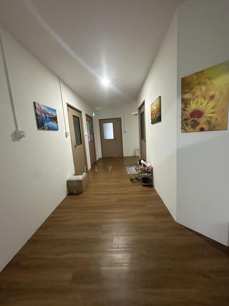 Yi Guang Factory Building, 180 Paya Lebar Road, Eunos / Geylang / Paya Lebar, 430 sqft, Light Industrial (B1) For Rent, by Emily Foo, 500251839 - Room F ~430sf - CommercialGuru.com.sg