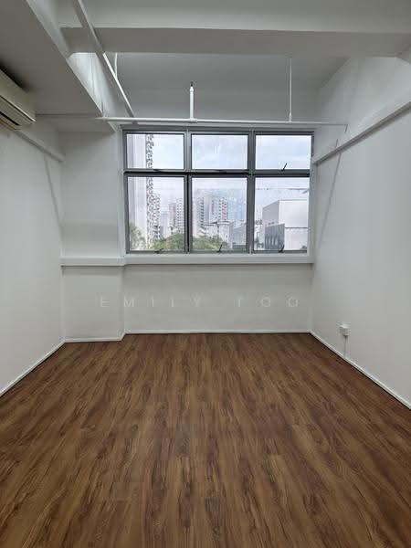 Yi Guang Factory Building, 180 Paya Lebar Road, Eunos / Geylang / Paya Lebar, 430 sqft, Light Industrial (B1) For Rent, by Emily Foo, 500251839 - Room D ~250sf - CommercialGuru.com.sg