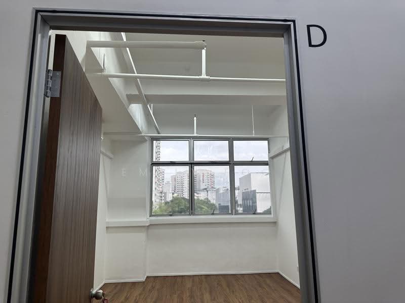 Yi Guang Factory Building, 180 Paya Lebar Road, Eunos / Geylang / Paya Lebar, 430 sqft, Light Industrial (B1) For Rent, by Emily Foo, 500251839 - Room D ~250sf - CommercialGuru.com.sg