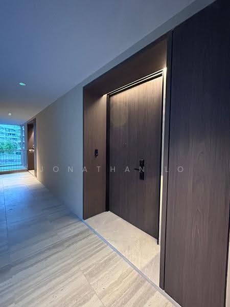 The Reef at King's Dock, 2 Harbourfront Avenue, Harbourfront / Telok Blangah, 1 Bedroom, 484 sqft, Condominium For Sale, by Jonathan Lo, 500251846 - Corridor - PropertyGuru.com.sg