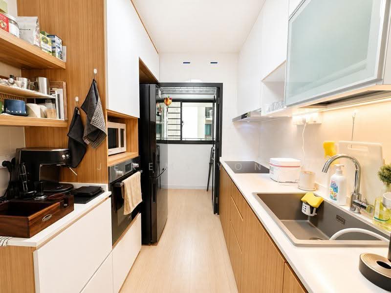 87 Dawson Road, 87 Dawson Road, Alexandra / Commonwealth, 3 Bedrooms, 936 sqft, HDB Flat For Sale, by Jeremy Yong, 500251888 - Kitchen - PropertyGuru.com.sg