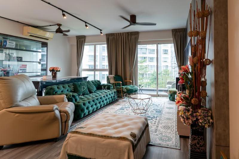 670B Edgefield Plains, 670B Edgefield Plains, Hougang / Punggol / Sengkang, 3 Bedrooms, 1,216 sqft, HDB Flat For Sale, by Ed Mika @ Jadehomes, 500251899 - Living Room - PropertyGuru.com.sg