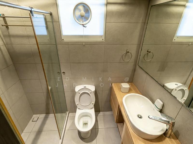 670B Edgefield Plains, 670B Edgefield Plains, Hougang / Punggol / Sengkang, 3 Bedrooms, 1,216 sqft, HDB Flat For Sale, by Ed Mika @ Jadehomes, 500251899 - Bathroom - PropertyGuru.com.sg