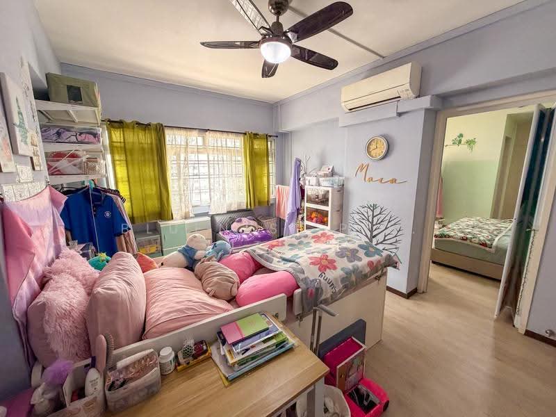 711 Pasir Ris Street 72, 711 Pasir Ris Street 72, Pasir Ris / Tampines, 3 Bedrooms, 1,571 sqft, HDB Flat For Sale, by KENNETH CHUA, 500251906 - Bedroom - PropertyGuru.com.sg