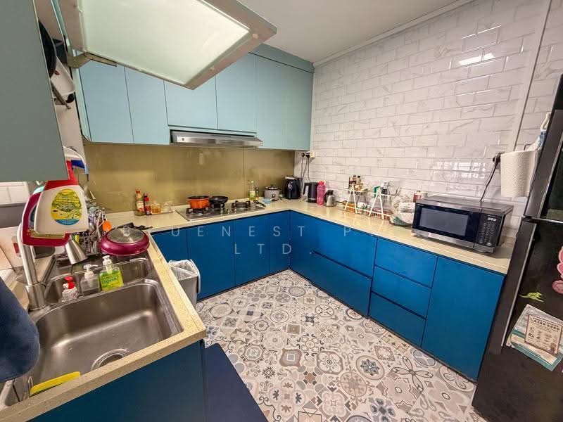 711 Pasir Ris Street 72, 711 Pasir Ris Street 72, Pasir Ris / Tampines, 3 Bedrooms, 1,571 sqft, HDB Flat For Sale, by KENNETH CHUA, 500251906 - Kitchen - PropertyGuru.com.sg