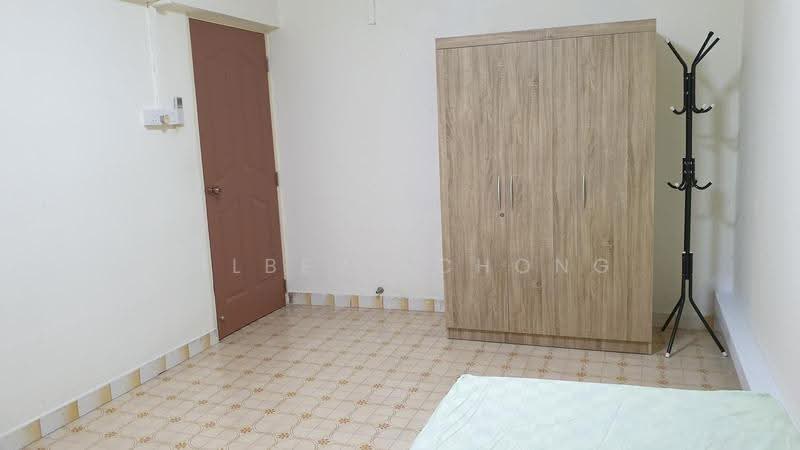 586 Ang Mo Kio Avenue 3, 586 Ang Mo Kio Avenue 3, Ang Mo Kio / Bishan / Thomson, Room Rental, 150 sqft, HDB Flat For Rent, by Gilbert Chong, 500251917 - Bedroom - PropertyGuru.com.sg