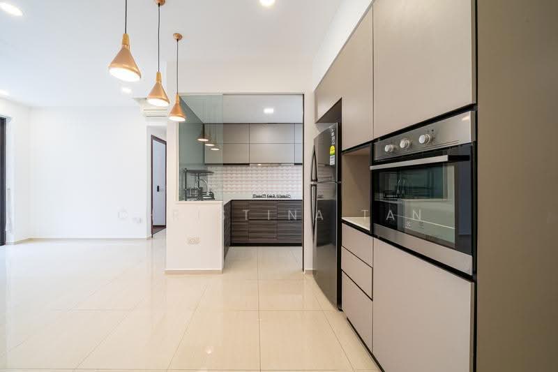 D'Nest, 129 Pasir Ris Grove, Pasir Ris / Tampines, 3 Bedrooms, 1,130 sqft, Condominium For Sale, by Christina Tan, 500251928 - Kitchen - PropertyGuru.com.sg