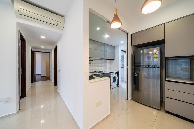 D'Nest, 129 Pasir Ris Grove, Pasir Ris / Tampines, 3 Bedrooms, 1,130 sqft, Condominium For Sale, by Christina Tan, 500251928 - Kitchen - PropertyGuru.com.sg