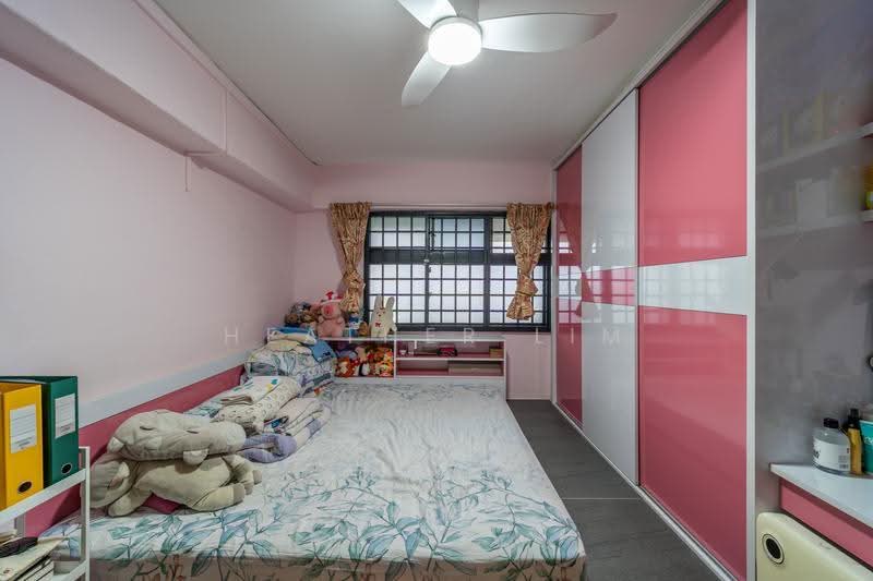 246 Jurong East Street 24, 246 Jurong East Street 24, Boon Lay / Jurong / Tuas, 3 Bedrooms, 1,055 sqft, HDB Flat For Sale, by HEATHER LIM, 500251959 - Bedroom - PropertyGuru.com.sg