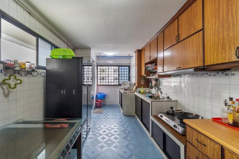 246 Jurong East Street 24, 246 Jurong East Street 24, Boon Lay / Jurong / Tuas, 3 Bedrooms, 1,055 sqft, HDB Flat For Sale, by HEATHER LIM, 500251959 - Kitchen - PropertyGuru.com.sg