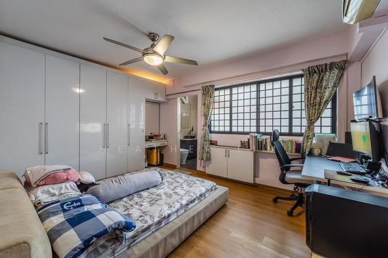 246 Jurong East Street 24, 246 Jurong East Street 24, Boon Lay / Jurong / Tuas, 3 Bedrooms, 1,055 sqft, HDB Flat For Sale, by HEATHER LIM, 500251959 - Bedroom - PropertyGuru.com.sg