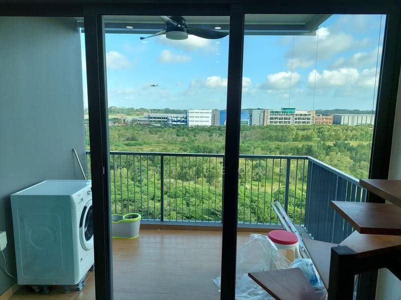 Kingsford Waterbay, 84 Upper Serangoon View, Hougang / Punggol / Sengkang, Room Rental, 200 sqft, Condominium For Rent, by Irene Leong, 500251965 - Balcony - PropertyGuru.com.sg