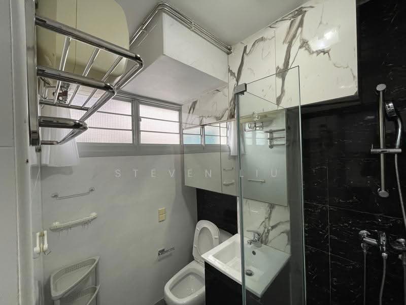 725 Ang Mo Kio Avenue 6, 725 Ang Mo Kio Avenue 6, Ang Mo Kio / Bishan / Thomson, 3 Bedrooms, 1,280 sqft, HDB Flat For Rent, by Steven Liu, 500251967 - Bathroom - PropertyGuru.com.sg