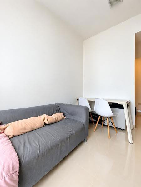 Guillemard Suites, 213 Guillemard Road, Eunos / Geylang / Paya Lebar, 1 Bedroom, 441 sqft, Apartment For Sale, by Veralynn Tan, 500251969 - Living Room - PropertyGuru.com.sg