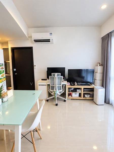 Guillemard Suites, 213 Guillemard Road, Eunos / Geylang / Paya Lebar, 1 Bedroom, 441 sqft, Apartment For Sale, by Veralynn Tan, 500251969 - Living Room - PropertyGuru.com.sg