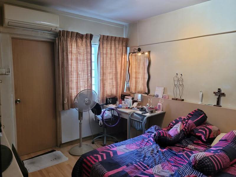 blk 259 tampines, st 21, 2 Bedrooms, 797 sqft, HDB Flat For Sale, by Jason Seng, 500251972 - Bedroom - PropertyGuru.com.sg