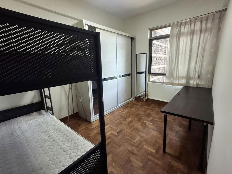 The Blossomvale, 900 Dunearn Road, Clementi Park / Upper Bukit Timah, 3 Bedrooms, 1,324 sqft, Condominium For Rent, by Zoe Tan, 500251978 - 2nd Bedroom - PropertyGuru.com.sg