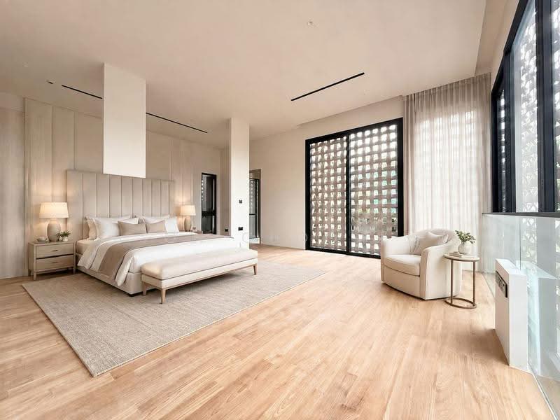 Hillcrest Gem - Brand New Semi D, Newton / Novena, 6 Bedrooms, 6,735 sqft, Semi-Detached House For Sale, by Jason Choo 朱均庭, 500251987 - Master Bedroom - PropertyGuru.com.sg