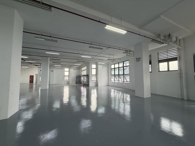Dual Entrance | 40 Footer Bays | Own Toilet @ Tai Seng Area, Kim Chuan, Macpherson / Potong Pasir, 6,000 sqft, Warehouse For Rent, by Marc Lee, 500251991 - Interior - CommercialGuru.com.sg
