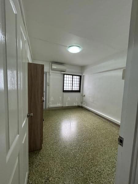 214 Ang Mo Kio Avenue 3, 214 Ang Mo Kio Avenue 3, Ang Mo Kio / Bishan / Thomson, 2 Bedrooms, 721 sqft, HDB Flat For Sale, by Natalie Cheng, 500251999 - PropertyGuru.com.sg