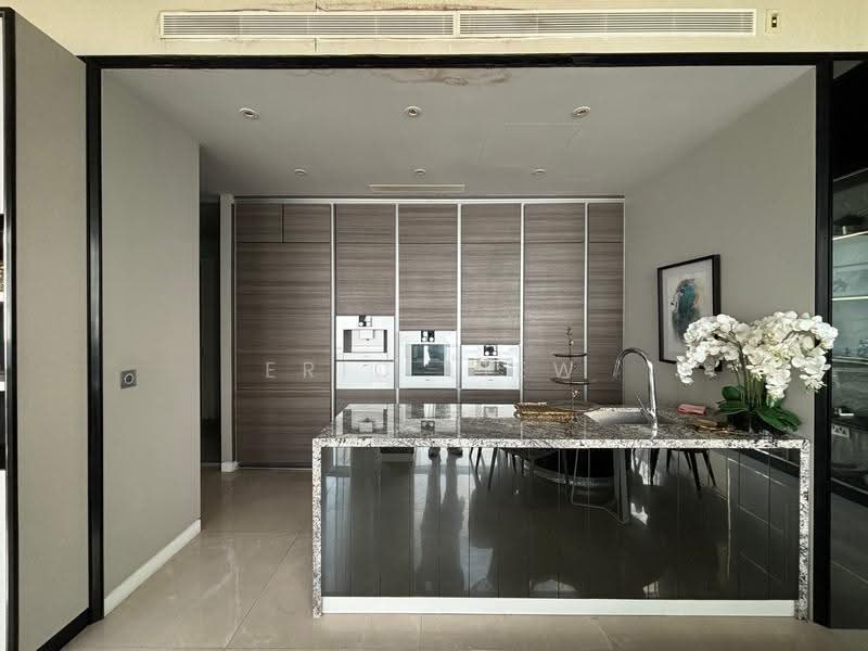 Wallich Residence, 3 Wallich Street, Chinatown / Tanjong Pagar, 4 Bedrooms, 1,991 sqft, Condominium For Sale, by Eric Liew, 500252006 - Kitchen - PropertyGuru.com.sg