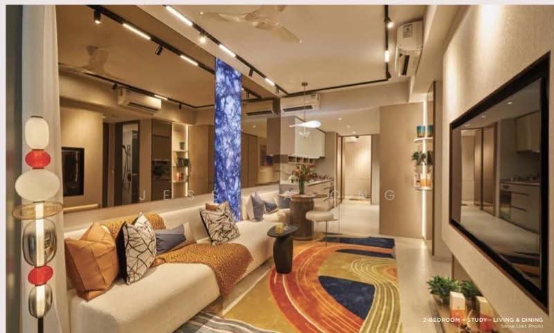Promenade Peak, 1 Zion Road, Alexandra / Commonwealth, 4 Bedrooms, 1,421 sqft, Condominium For Sale, by Jessica Ong, 500252007 - Living Room - PropertyGuru.com.sg