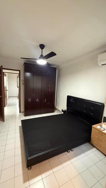 3 BEDROOM UNIT FOR RENT@BT BATOK WEST AVE 2 BLK 421, , 2 Bedrooms, 969 sqft, HDB Flat For Rent, by Raj T C, 500252008 - Bedroom - PropertyGuru.com.sg