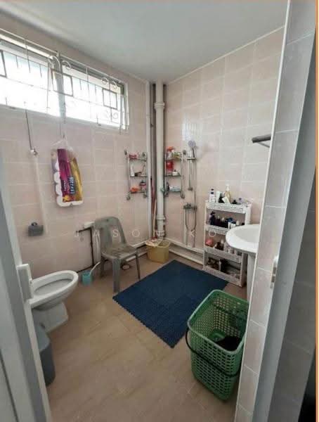 Peakville Avenue, Peakville Avenue, Bedok / Upper East Coast, 5 Bedrooms, 2,723 sqft, Corner Terrace For Sale, by Jason Koh, 500252009 - Bathroom - PropertyGuru.com.sg