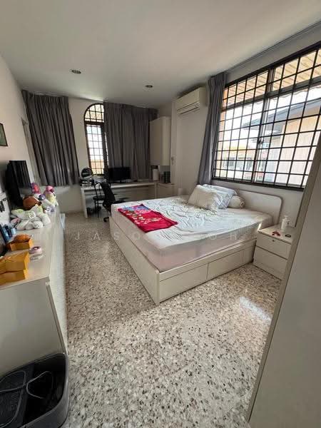 Peakville Avenue, Peakville Avenue, Bedok / Upper East Coast, 5 Bedrooms, 2,723 sqft, Corner Terrace For Sale, by Jason Koh, 500252009 - Bedroom - PropertyGuru.com.sg