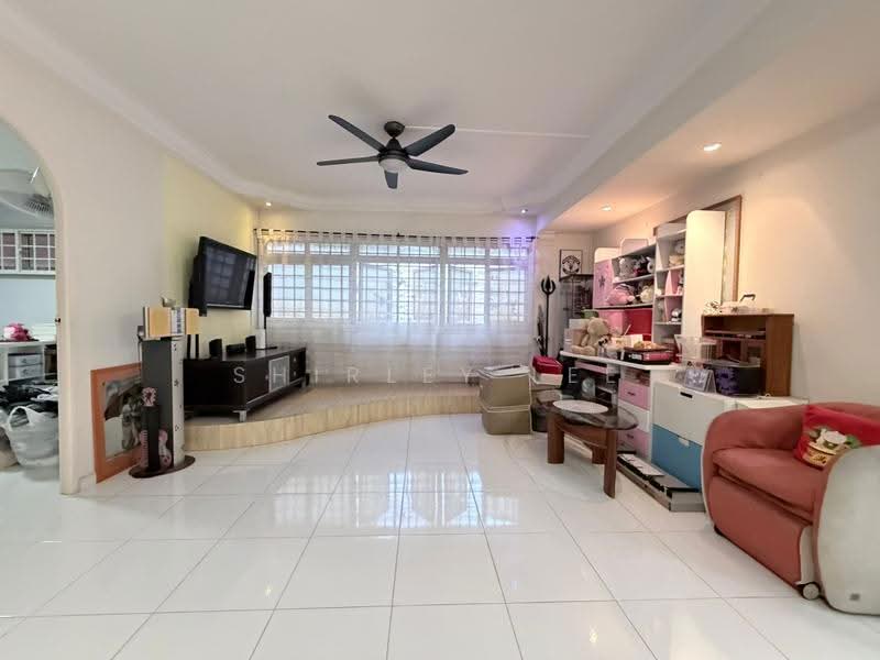 190 Pasir Ris Street 12, 190 Pasir Ris Street 12, Pasir Ris / Tampines, 3 Bedrooms, 1,324 sqft, HDB Flat For Sale, by Shirley Lee, 500252026 - Living Room - PropertyGuru.com.sg