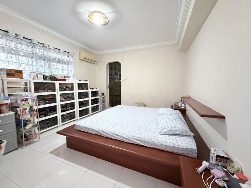 190 Pasir Ris Street 12, 190 Pasir Ris Street 12, Pasir Ris / Tampines, 3 Bedrooms, 1,324 sqft, HDB Flat For Sale, by Shirley Lee, 500252026 - Bedroom - PropertyGuru.com.sg
