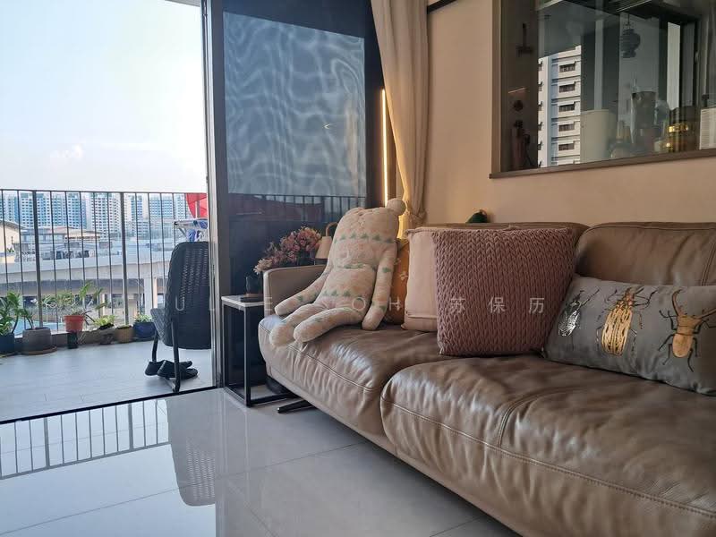 Rivercove Residences EC, 22 Anchorvale Ln, Hougang / Punggol / Sengkang, 3 Bedrooms, 1,109 sqft, Condominium For Sale, by Julie Soh 苏保历, 500252031 - Living Room - PropertyGuru.com.sg