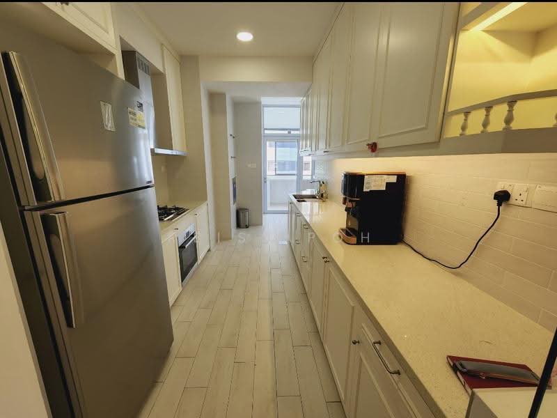 Astrid Meadows, 42 Coronation Road West, Tanglin / Holland / Bukit Timah, 3 Bedrooms, 2,045 sqft, Condominium For Rent, by Reiss Poh, 500252039 - Kitchen - PropertyGuru.com.sg