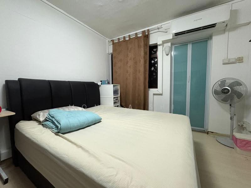 514 Bukit Batok Street 52, 514 Bukit Batok Street 52, Dairy Farm / Bukit Panjang / Choa Chu Kang, Room Rental, 200 sqft, HDB Flat For Rent, by Monica Shi, 500252042 - Bedroom - PropertyGuru.com.sg
