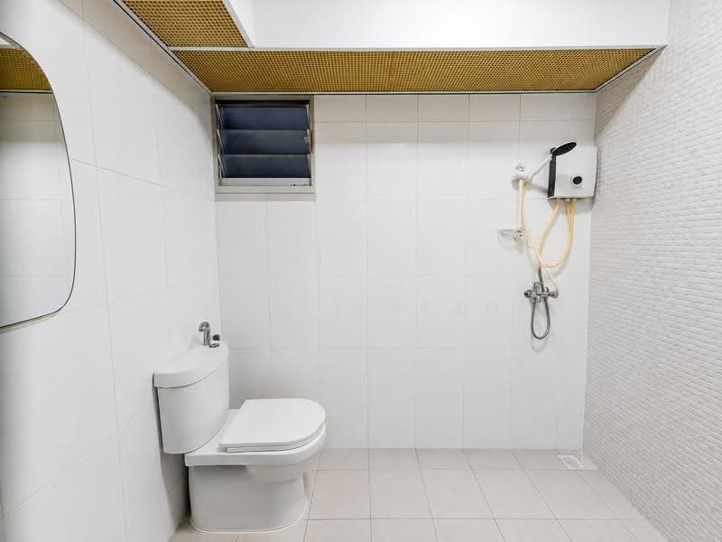 461D Bukit Batok West Avenue 8, 461D Bukit Batok West Avenue 8, Dairy Farm / Bukit Panjang / Choa Chu Kang, 3 Bedrooms, 1,001 sqft, HDB Flat For Sale, by James Seah, 500252044 - Bathroom - PropertyGuru.com.sg