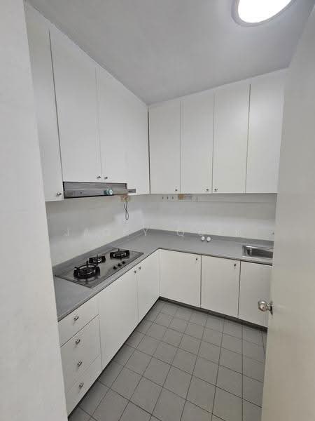 Fernwood Towers, 22 Fernwood Terrace, East Coast / Marine Parade, Room Rental, 80 sqft, Condominium For Rent, by Jacky Quek, 500252045 - Kitchen - PropertyGuru.com.sg