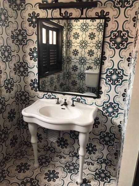 Shophouse Office at Pagoda Street Chinatown MRT Immediate, Pagoda Street | Chinatown | South Bridge Road | Tanjong Pagar | New Bridge Road, Boat Quay / Raffles Place / Marina, 914 sqft, Office For Rent, by Joyce Foo, 500252050 - Bathroom - CommercialGuru.com.sg