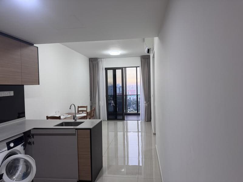 Midwood, 10 Hillview Rise, Dairy Farm / Bukit Panjang / Choa Chu Kang, 2 Bedrooms, 635 sqft, Condominium For Sale, by Tina Cai, 500252060 - Kitchen - PropertyGuru.com.sg