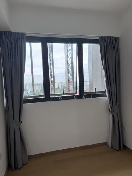 Midwood, 10 Hillview Rise, Dairy Farm / Bukit Panjang / Choa Chu Kang, 2 Bedrooms, 635 sqft, Condominium For Sale, by Tina Cai, 500252060 - Common bedroom - PropertyGuru.com.sg