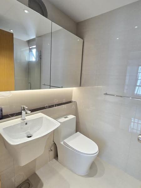 Starville, 62 Lengkong Tiga, Eunos / Geylang / Paya Lebar, 3 Bedrooms, 1,216 sqft, Condominium For Rent, by Deny Gunady, 500252068 - Bathroom - PropertyGuru.com.sg