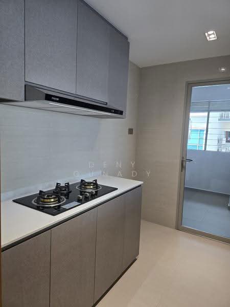 Starville, 62 Lengkong Tiga, Eunos / Geylang / Paya Lebar, 3 Bedrooms, 1,216 sqft, Condominium For Rent, by Deny Gunady, 500252068 - Kitchen - PropertyGuru.com.sg