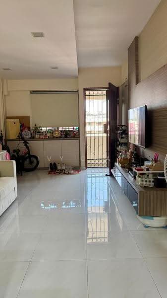 602 Ang Mo Kio Avenue 5, 602 Ang Mo Kio Avenue 5, Ang Mo Kio / Bishan / Thomson, 2 Bedrooms, 721 sqft, HDB Flat For Sale, by Ivy Chan, 500252077 - PropertyGuru.com.sg