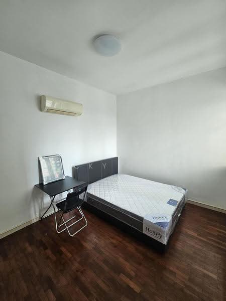 Fernwood Towers, 22 Fernwood Terrace, East Coast / Marine Parade, Room Rental, 100 sqft, Condominium For Rent, by Jacky Quek, 500252092 - Bedroom - PropertyGuru.com.sg