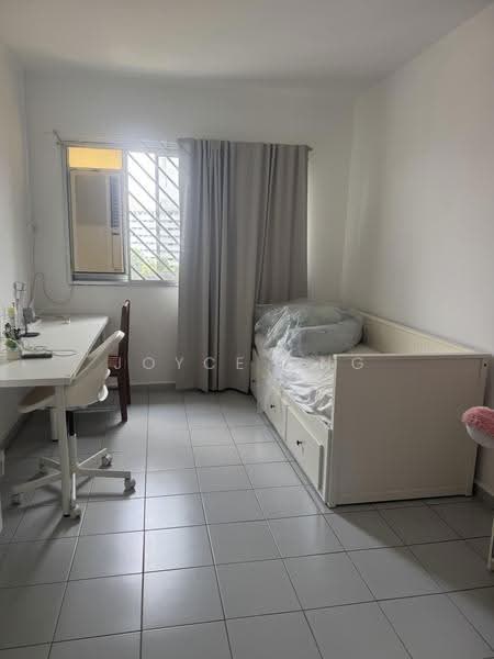488A Tampines Avenue 9, 488A Tampines Avenue 9, Pasir Ris / Tampines, Room Rental, 300 sqft, HDB Flat For Rent, by Joyce Ong, 500252093 - Study - PropertyGuru.com.sg