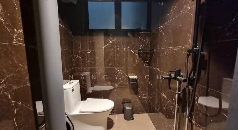 163 Ang Mo Kio Ave 4 Shophouse for sale, Ang Mo Kio Ave 4, Ang Mo Kio / Bishan / Thomson, 1,625 sqft, Shop / Shophouse For Sale, by Nancy Koh, 500252094 - Renovated common bathroom 1 - CommercialGuru.com.sg