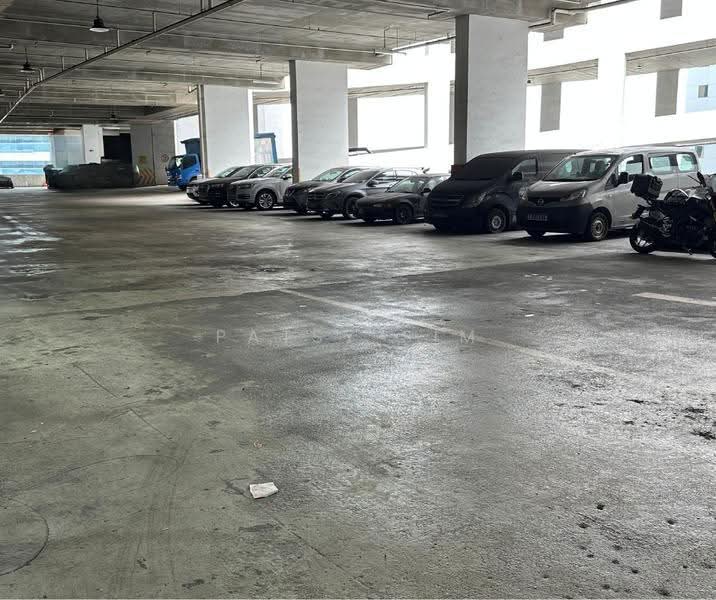 Wcega Plaza, 1 Bukit Batok Crescent, Dairy Farm / Bukit Panjang / Choa Chu Kang, 2,368 sqft, Light Industrial (B1) For Sale, by Patsy Sim, 500252100 - Car Park - CommercialGuru.com.sg